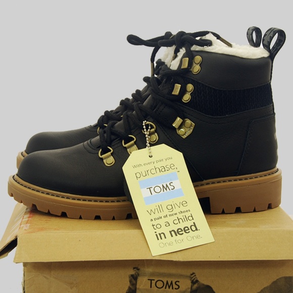 toms summit boot